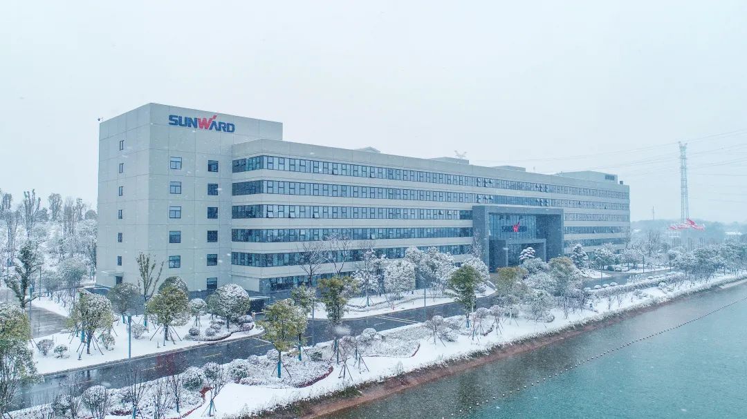 瑞雪兆丰年，邀您共赏雪中bti体育！