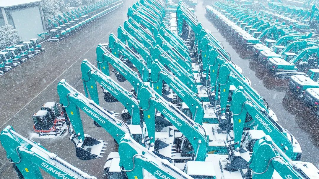 瑞雪兆丰年，邀您共赏雪中bti体育！