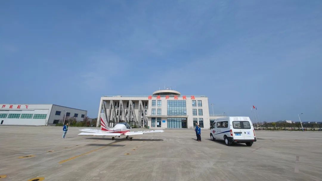 空位协同显技巧！湖南航空应急接济队bti体育机组发展特情措置应急演练