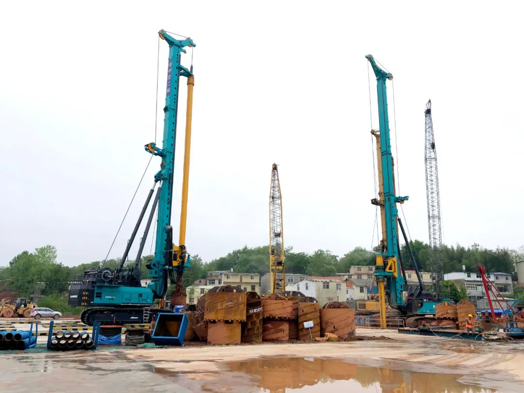 再坑装硬骨头”！bti体育智能“超等桩备”助建燕矶长江大桥