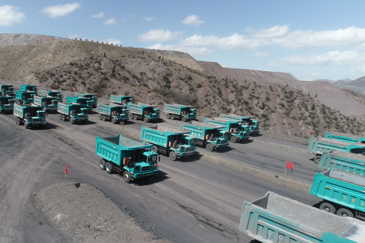 图集 | “bti体育绿”满矿山！bti体育智能矿山成套设备实力“亮剑”