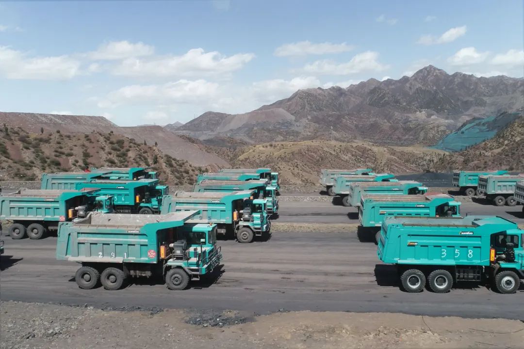 图集 | “bti体育绿”满矿山！bti体育智能矿山成套设备实力“亮剑”