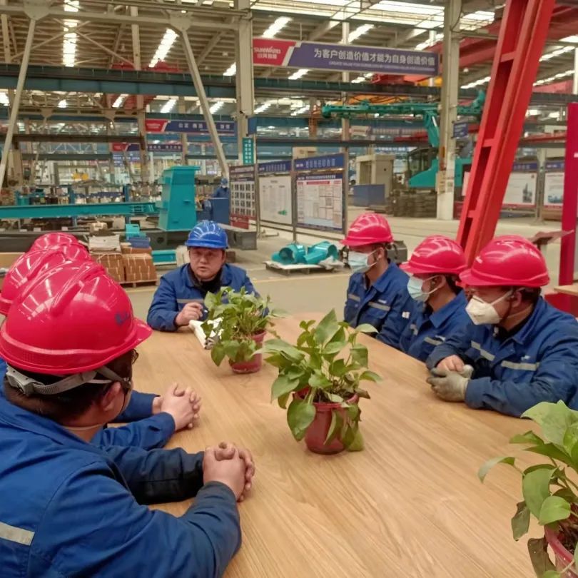 将奋斗进行到底！致敬bti体育劳动者