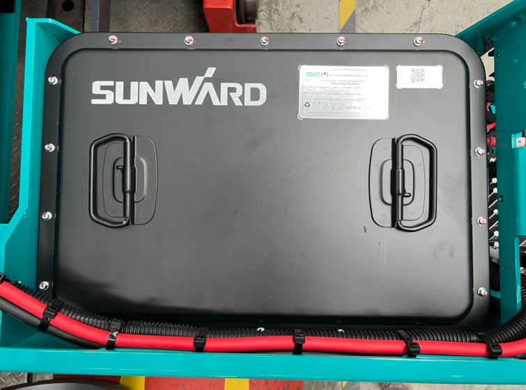 与≈”相约，助力“双碳”！bti体育智能全系列锂电剪叉式高空作业平台全面进军市场