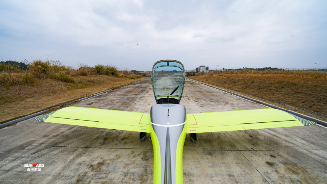 图集 | 阿若拉穿“鲨”衣，还有更多套装为天空添彩！