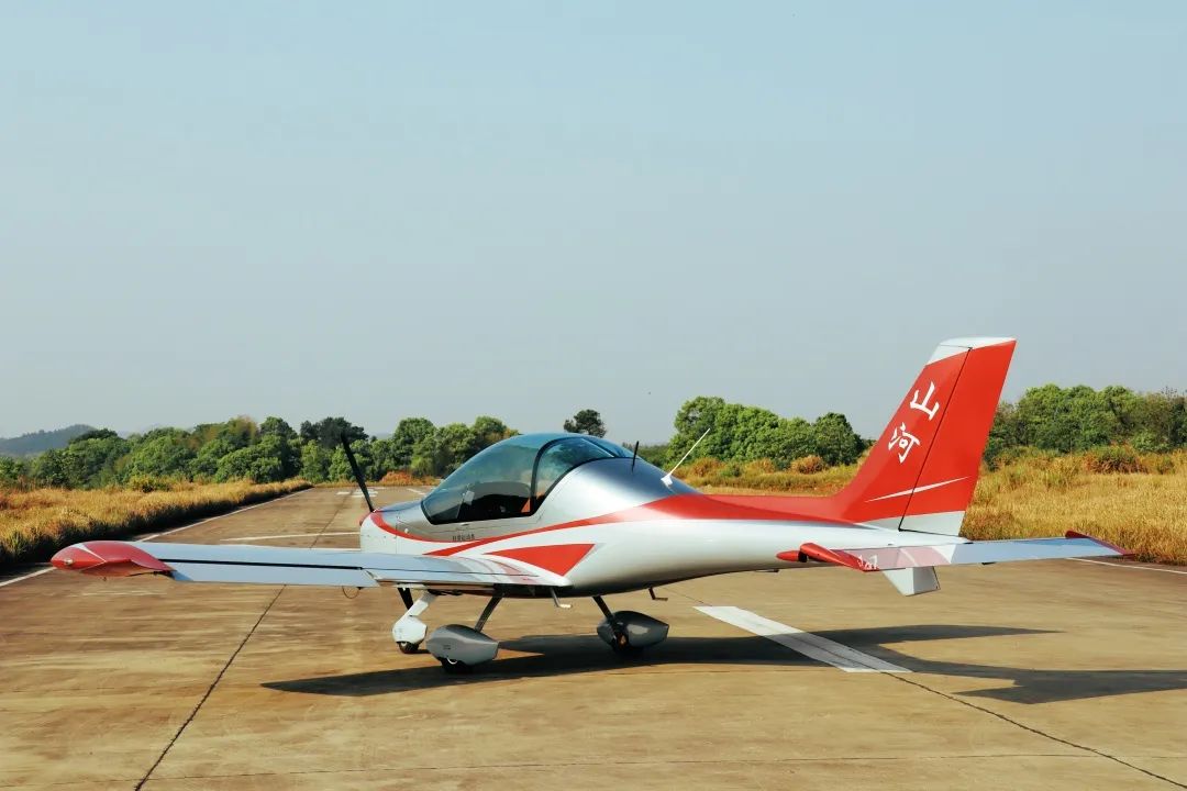 图集 | 阿若拉穿“鲨”衣，还有更多套装为天空添彩！