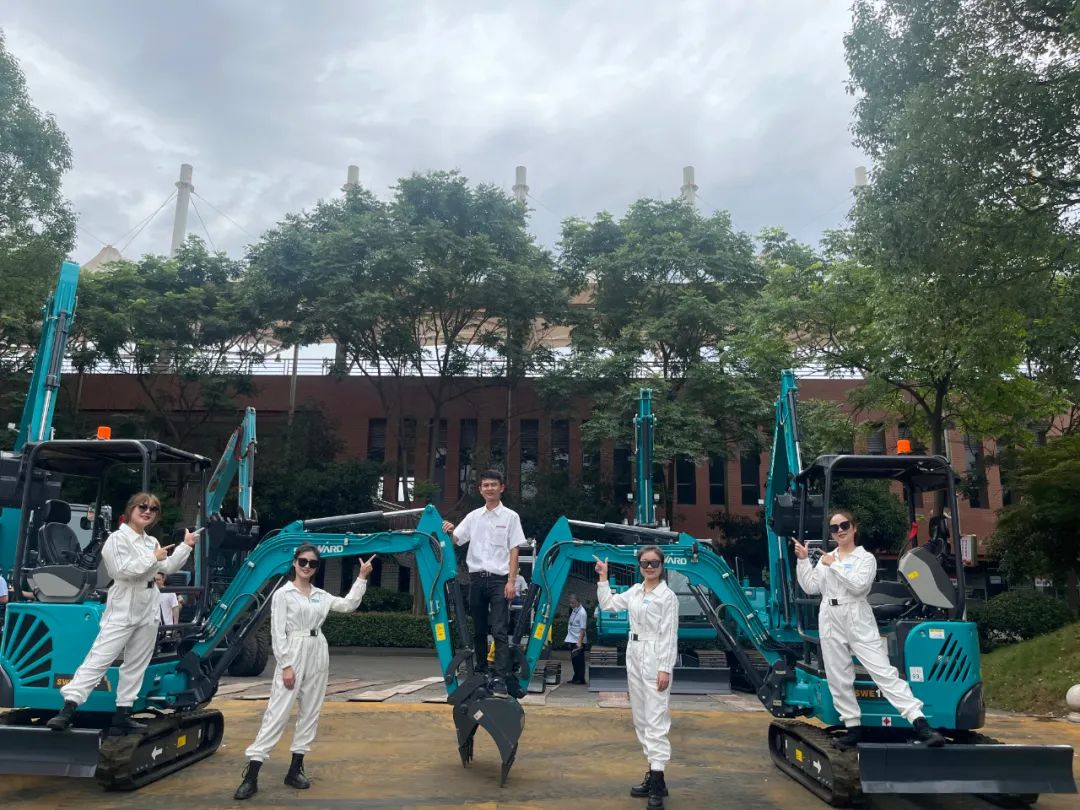 “太绝了！”bti体育智能代表长沙杰出亮相湖南省第一届职业技术大赛绝技绝活展演