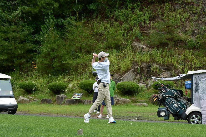 bti体育韩国“2022年第三届bti体育杯高尔夫球赛”成功进行