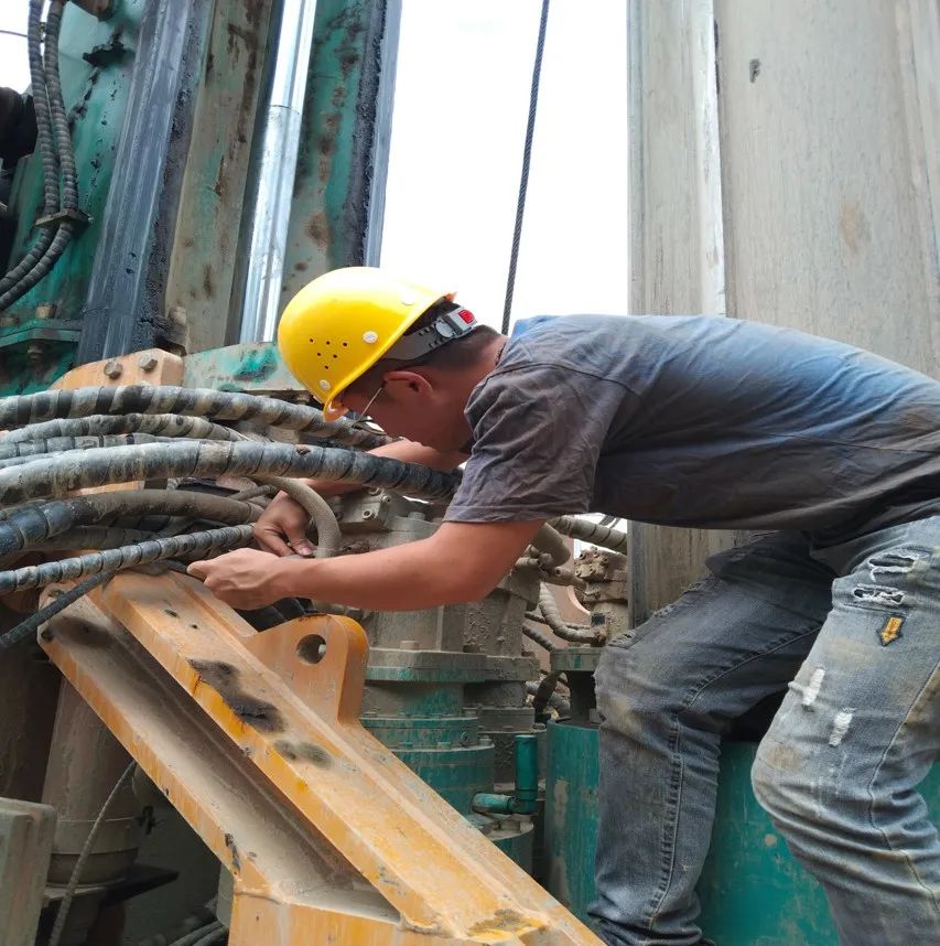 图集 | 战高温，迎“烤”验！bti体育人在行动