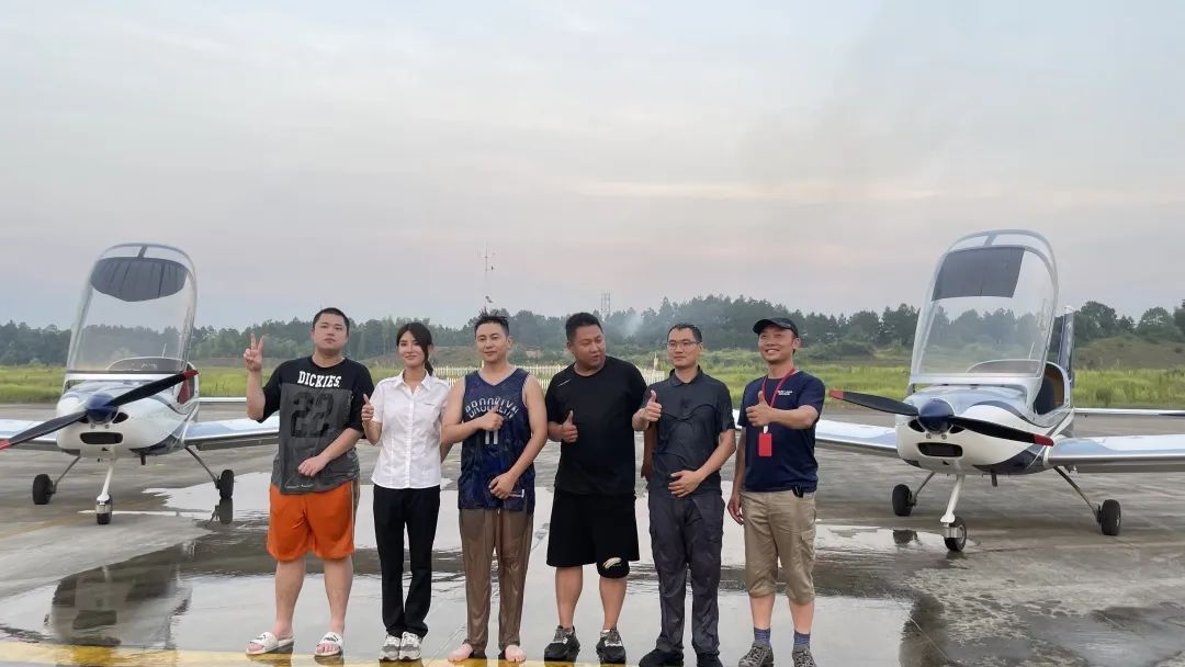 冲上云霄！湖南bti体育通航学员成功单飞