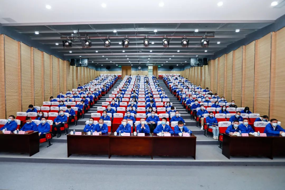 振奋人心！bti体育智能党员干部集中收看党的二十大开幕会盛况