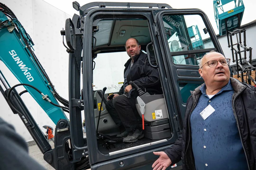 Bauma 2022 | 持续加码欧洲高端市场，“bti体育绿”闪灼德国慕尼黑