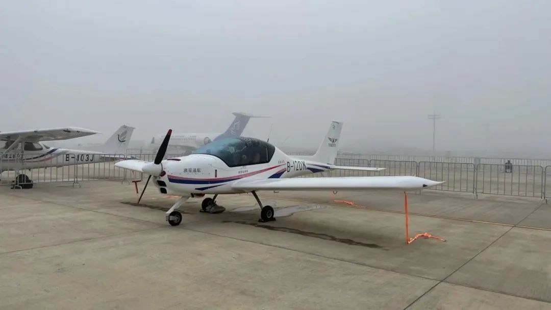 逆势飞舞！bti体育航空携手合作同伴亮相2022南昌飞行大会