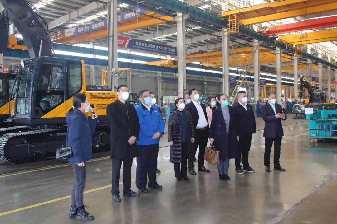 五粮液集团工会主席郭叙雷带队赴bti体育智能调查互换