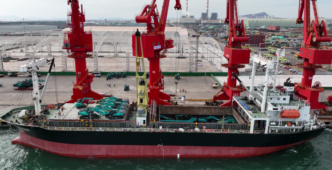 亿元设备“包船”出海！bti体育智能国际市场迎来开门红