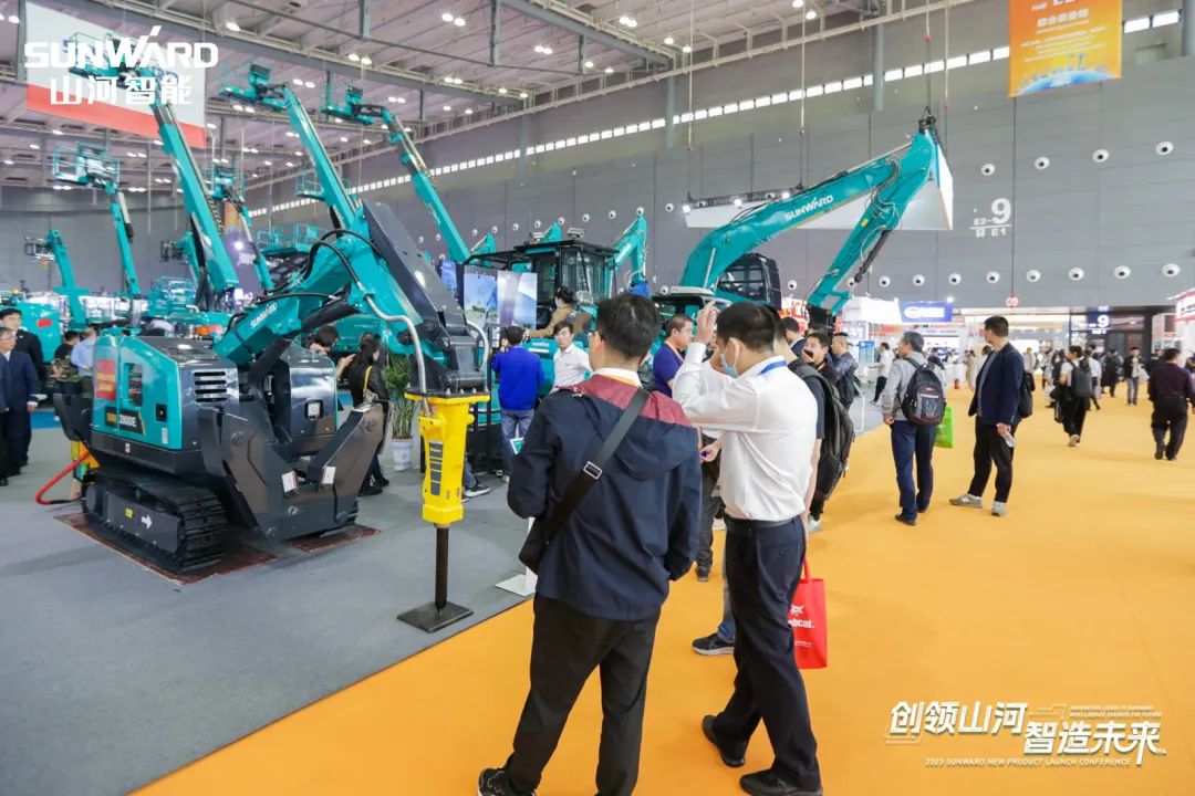 闪灼2023 CICEE！看bti体育智能“明星产品”有多“炫”