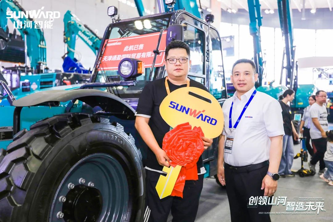 聚焦电动化、智能化！bti体育智能全系列高空机械产品亮相长沙展