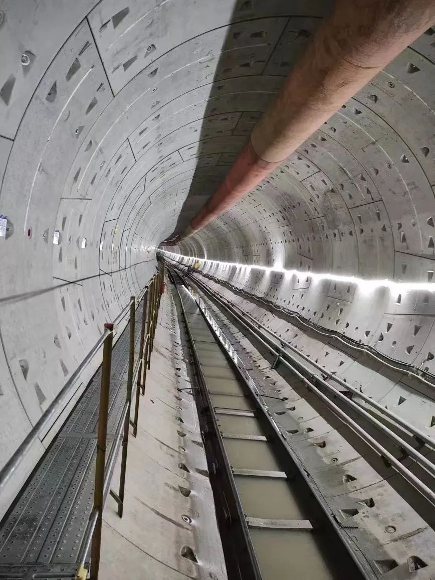 最新进展！中铁bti体育深圳地铁3号线低-白盾构区间左线顺利贯通