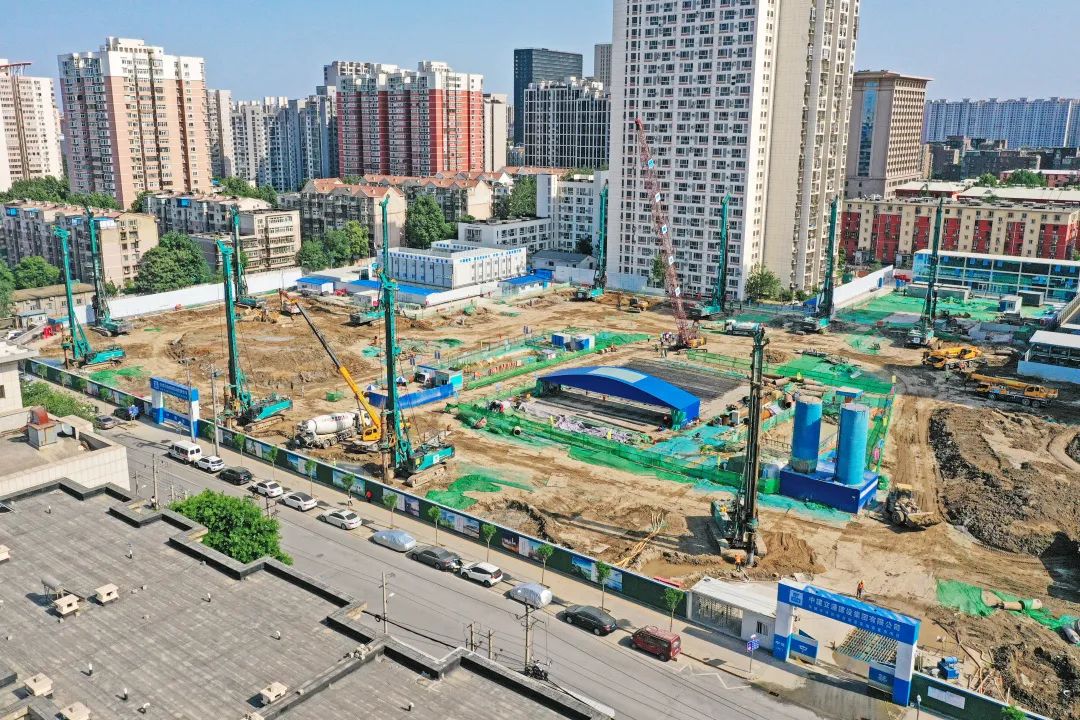 闪灼首都！bti体育智能旋挖钻机集群助力民生工程