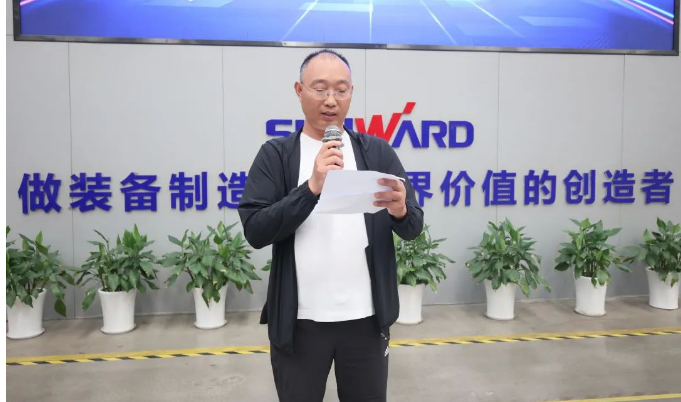 助力“双碳”、绿动将来！bti体育智能增程式电动旋挖钻机、液压混合动力旋挖钻机齐交付