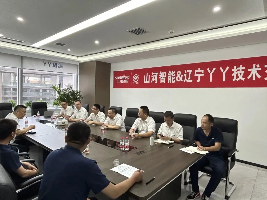 倾听客户心声！bti体育智能高空机械“服务万里杏妆走进东北