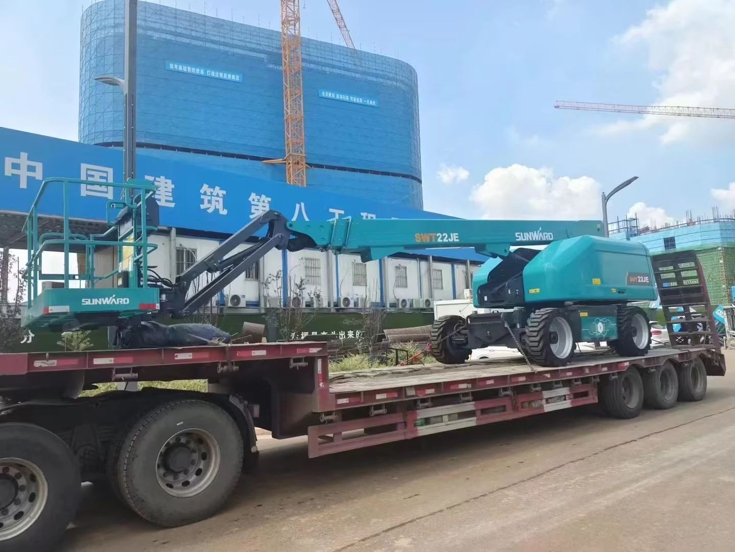 实力上新！bti体育智能电动直臂高空作业平台进军华中市场