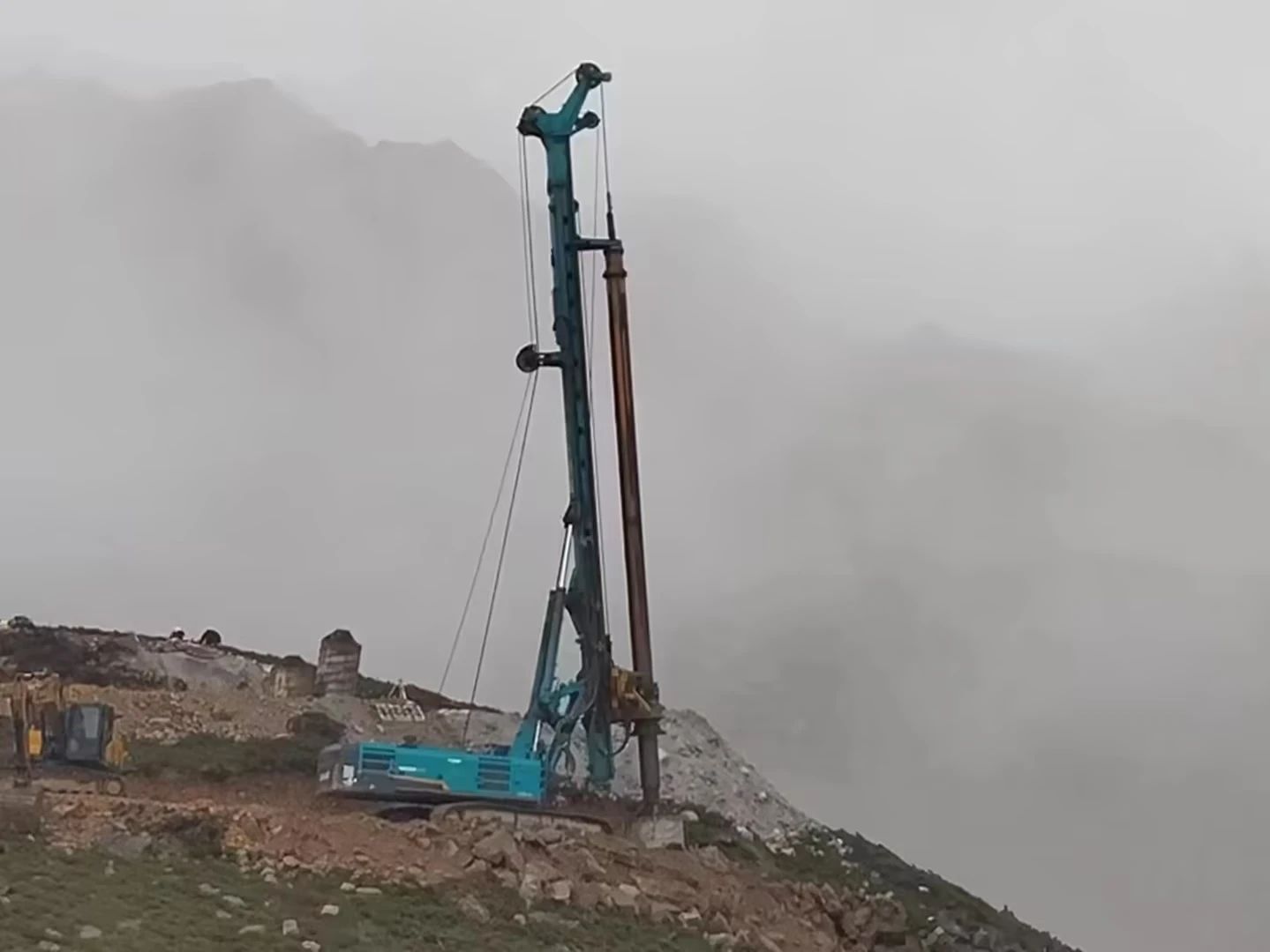 助力世界最高海拔特高压直流输电工程，bti体育智能旋挖钻机展示硬核实力