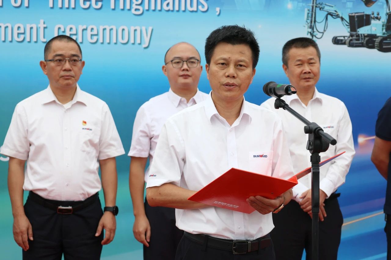 持续进军国际市。ti体育智能近百台设备集中发货