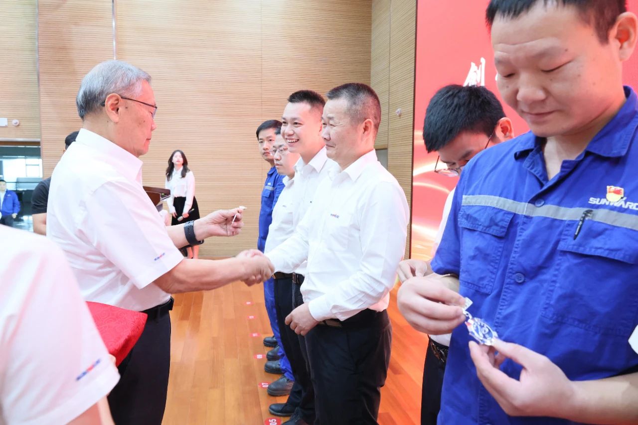 强信念 聚合力 共建美好家园——庆祝bti体育智能成立24周年赞美大会隆沉召开