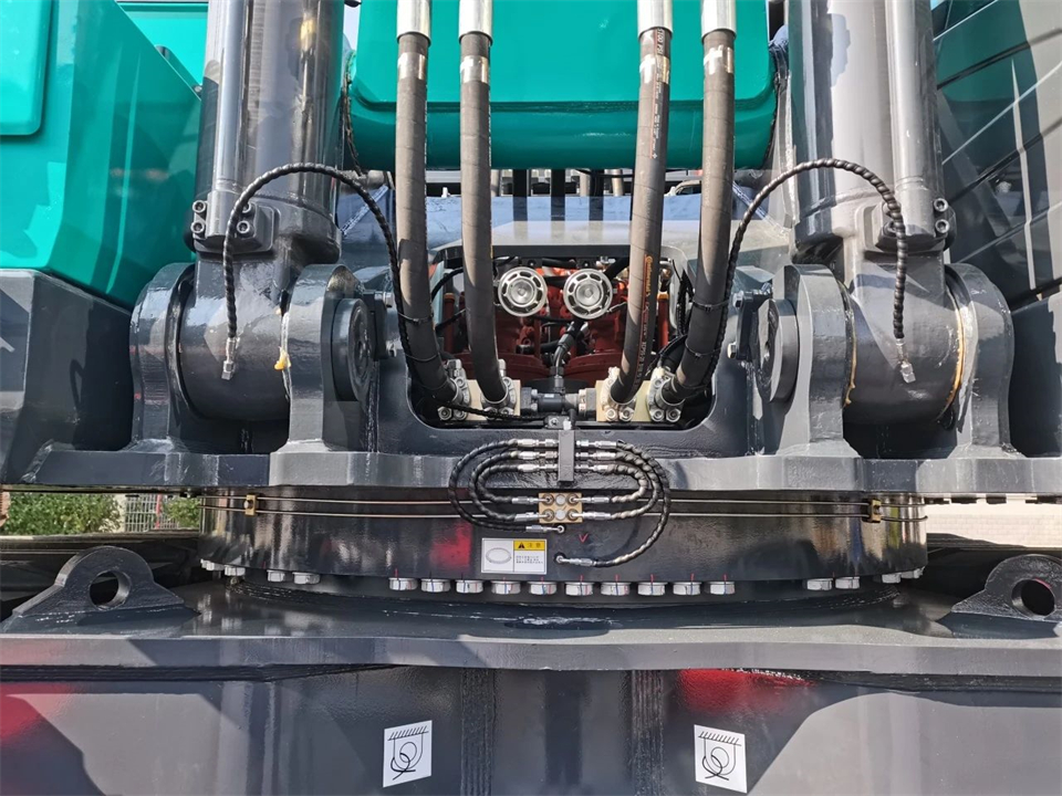 定造开发、职能更强！bti体育智能SWE750ELR加长臂液压挖掘机下线交付