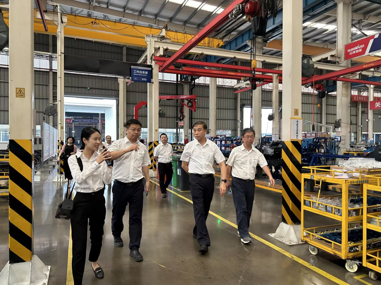 深入互换合作！广州港李明忠副总经理率队光临bti体育智能调查互换！