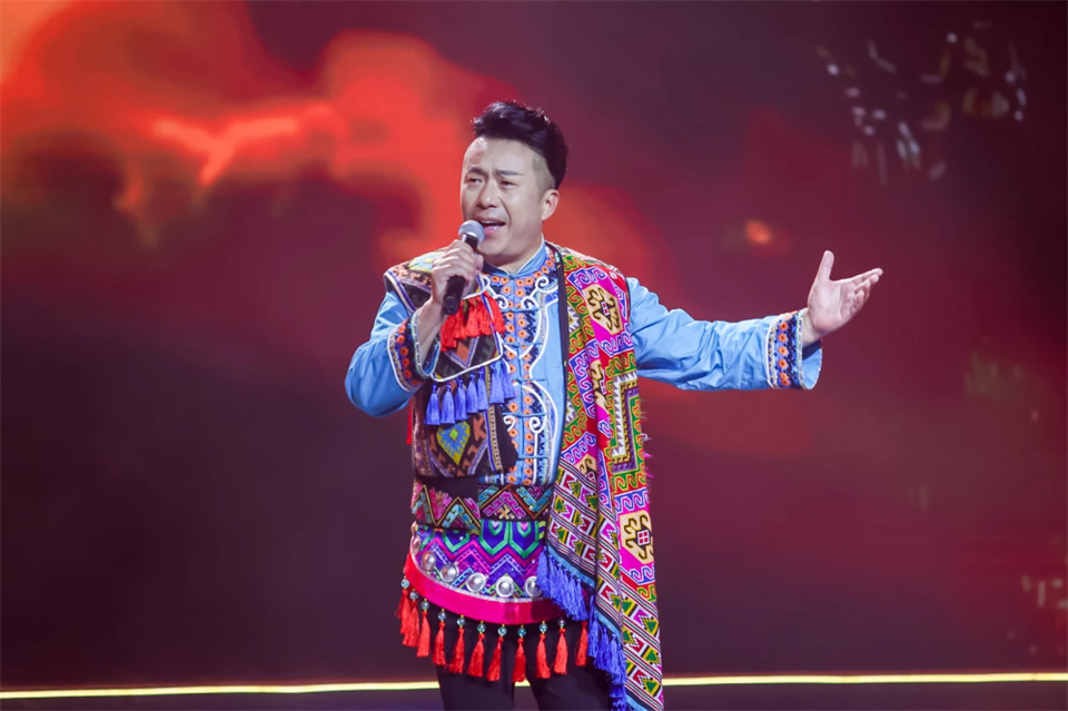 创新引领价值 梦想成就将来——庆祝bti体育智能成立25周年赞美大会暨文艺晚会隆沉进行