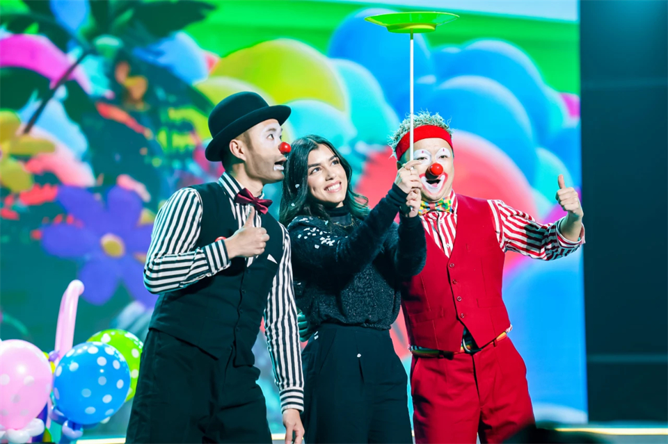 创新引领价值 梦想成就将来——庆祝bti体育智能成立25周年赞美大会暨文艺晚会隆沉进行