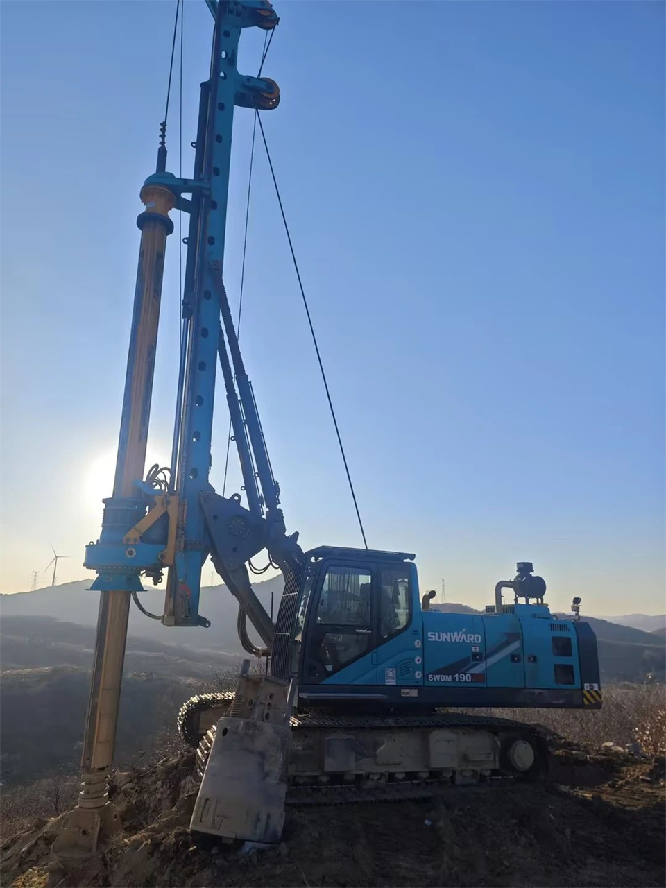 bti体育智能进行电塔桩技术创新互换会，为电力基础设施建设注入新动力
