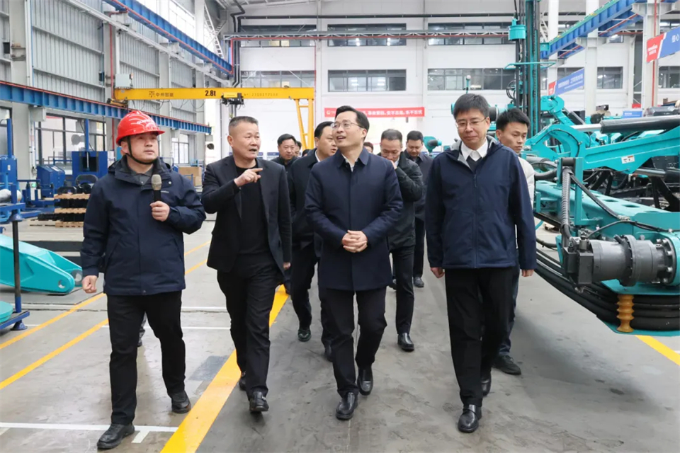 蒋红波走访调研bti体育智能