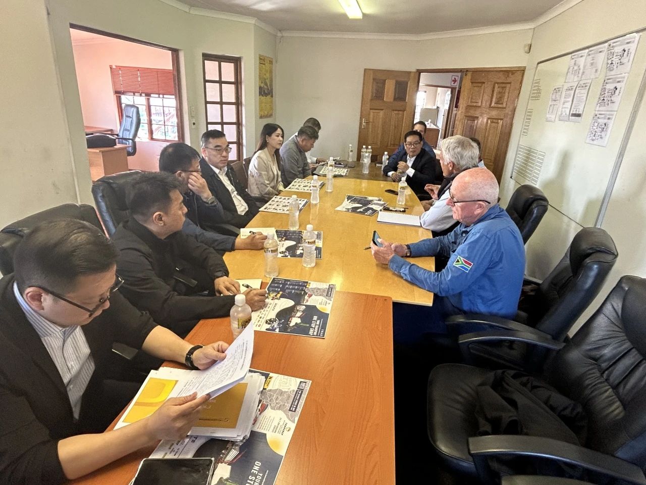 广州工控集团总经理王福铸率队调查bti体育智能南非子公司