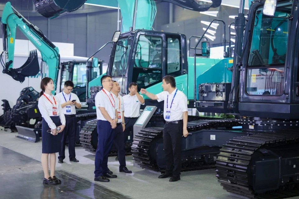 2025 CICEE | 从单一工具迈向多元化解决规划，bti体育智能出现非凡挖掘机风采