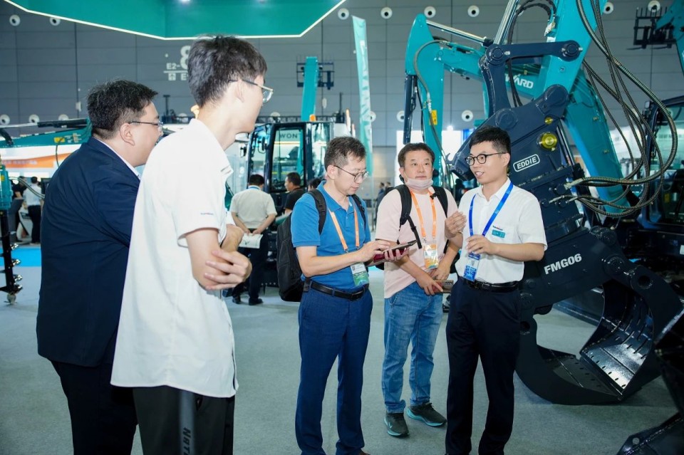 2025 CICEE | 从单一工具迈向多元化解决规划，bti体育智能出现非凡挖掘机风采