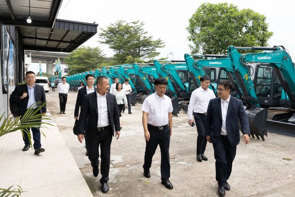 广州工控集团党委书记、董事长景广军率队调查bti体育智能印尼子公司