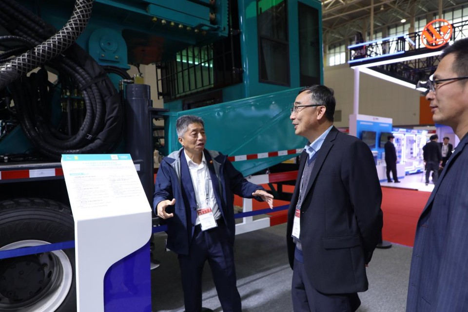 bti体育智能携手“战术合作同伴”中国煤炭地质总局杰出亮相2025中国国际矿业大会