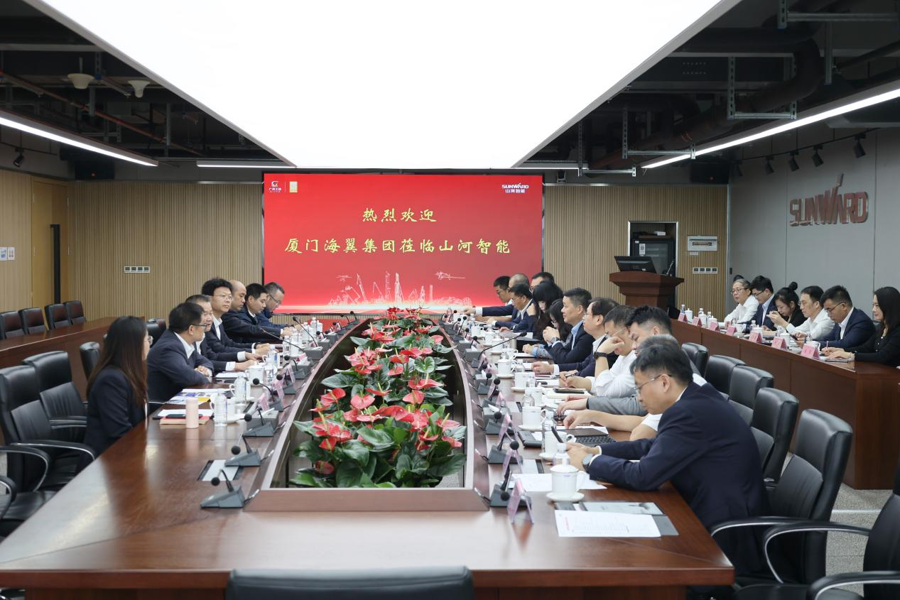 厦门海翼集团总经理金中权到访bti体育智能